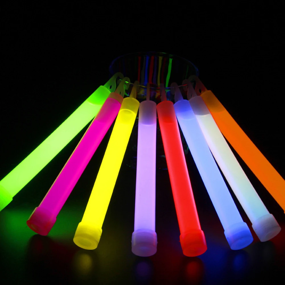 Glow In The Dark Party Glasses - 30 個グローライトスティック防水軍事コンサートパーティーライトスティックフック付きキャンプハイキングウォーキングフェスティバル用品